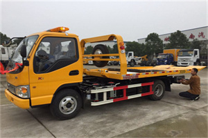 福建哪里有拖车服务