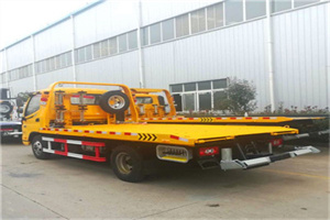 福建附近拖车救援搭电