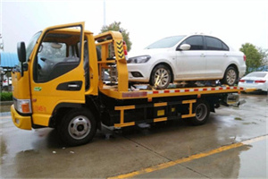 福建附近拖车救援24小时服务热线